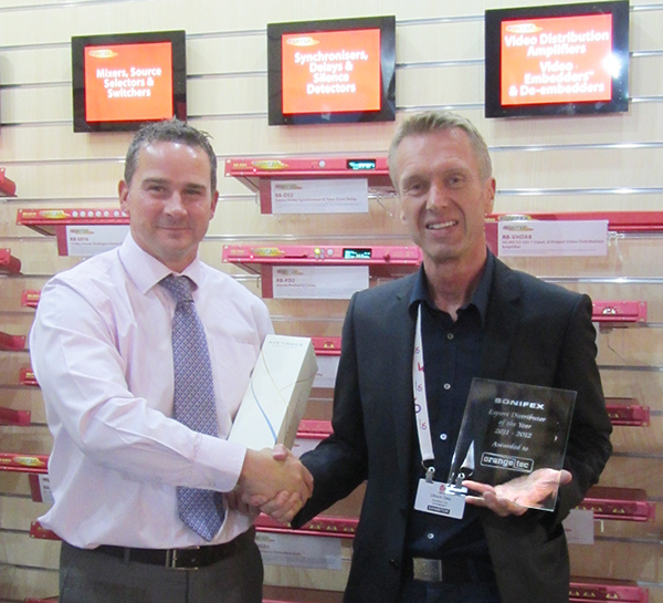 Orange Tec receiving the Sonifex award.